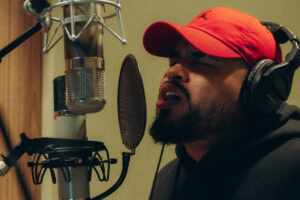 Cantor Yan recebe convite do Sorriso Maroto