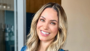 Ex-BBB Sarah Andrade revela que é de direita e critica Bolsonaro