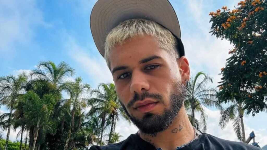 Zé Felipe Revela Que Está Fazendo Terapia: “Depois Que Faz, A Cabeça Fica Limpa”