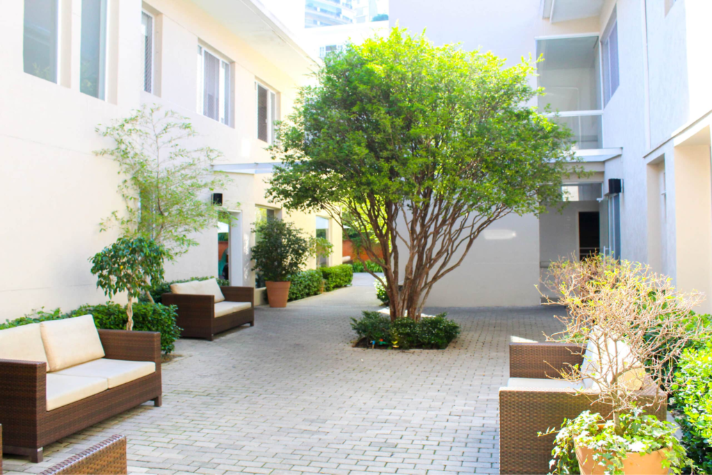 Lançamento: Em Família Studio Revoluciona o Conceito de Residencial para Idosos em São Paulo unnamed 2025 06 13T154145.144