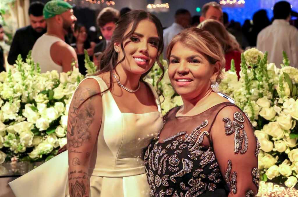 Diana Mota e Caio Marconzi assinam projeto exclusivo de decoração para o casamento milionário de Buzeira e Hirally Yamashiro A noiva Hirally Yamashiro e.Diana Mota - Crédito da Foto: Estudio Indrid / Divulgação