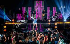 Micarla lança o DVD “Modão Sertanejo Ao Vivo” gravado em Goiânia