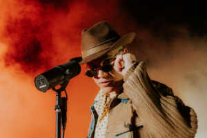 Matheus Marcolino lança EP “Capítulo 1” com destaque para o single “Amor de Aplicativo”