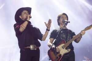 Chitãozinho e Xororó apresentam a turnê “ChX | Uma História de Sucesso” em Bauru
