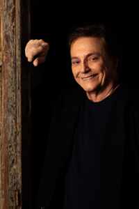 Fábio Jr. apresenta nova turnê “Bem mais que os meus 20 e poucos anos” na Suhai Music Hall