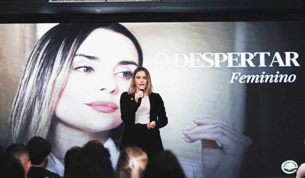 Jhulie Campello: a mentora que está transformando vidas SAVE 20250725 2336142