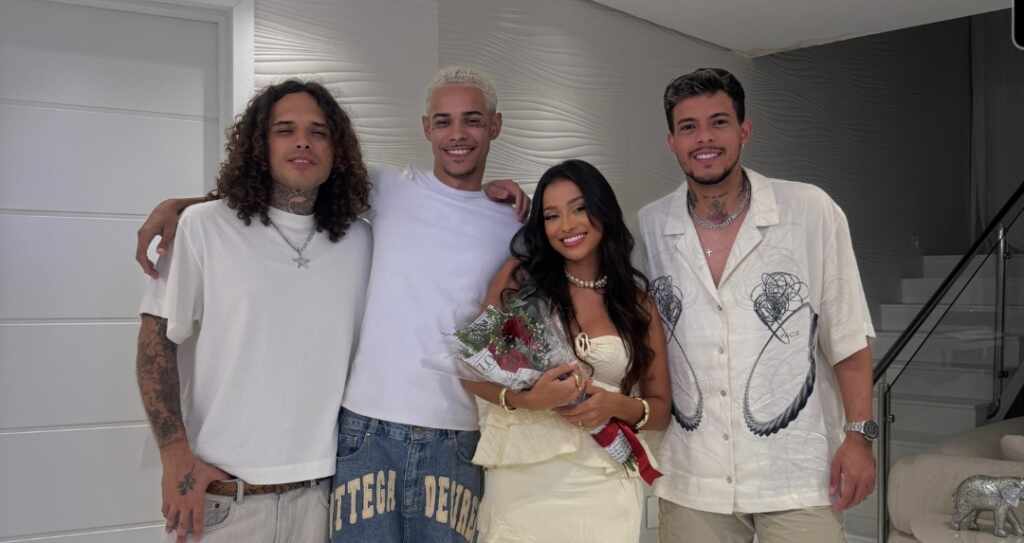 Vitão, Felipe Amorim e Bin ‘invadem’ apartamento de Nanda Caroll Screenshot 20250716 102325 WhatsApp