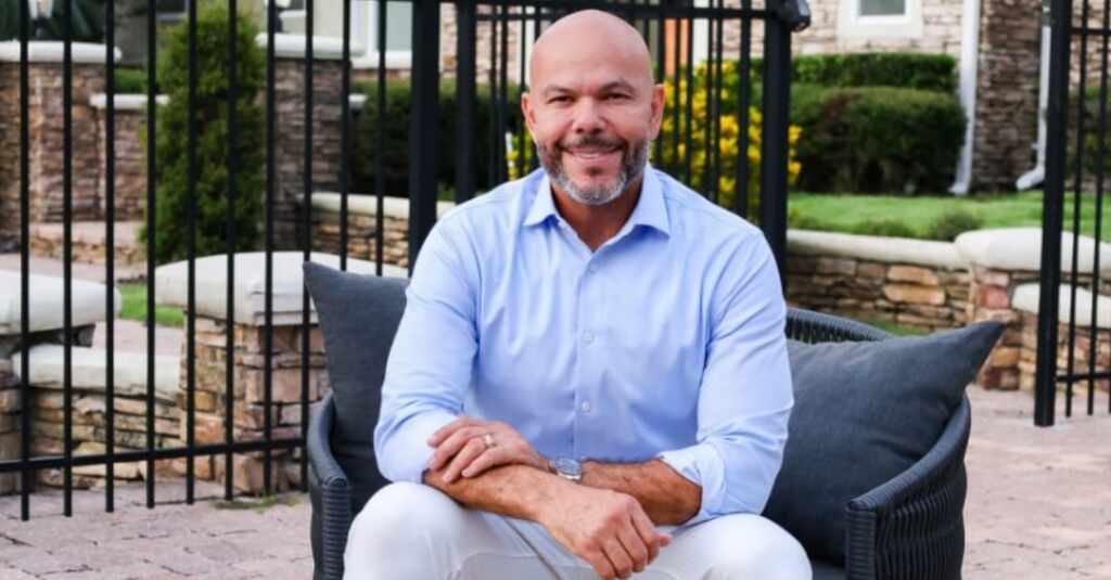 Lucio Santana: do entregador à liderança de empreendedores nos EUA Screenshot 20250731 220550 WhatsApp