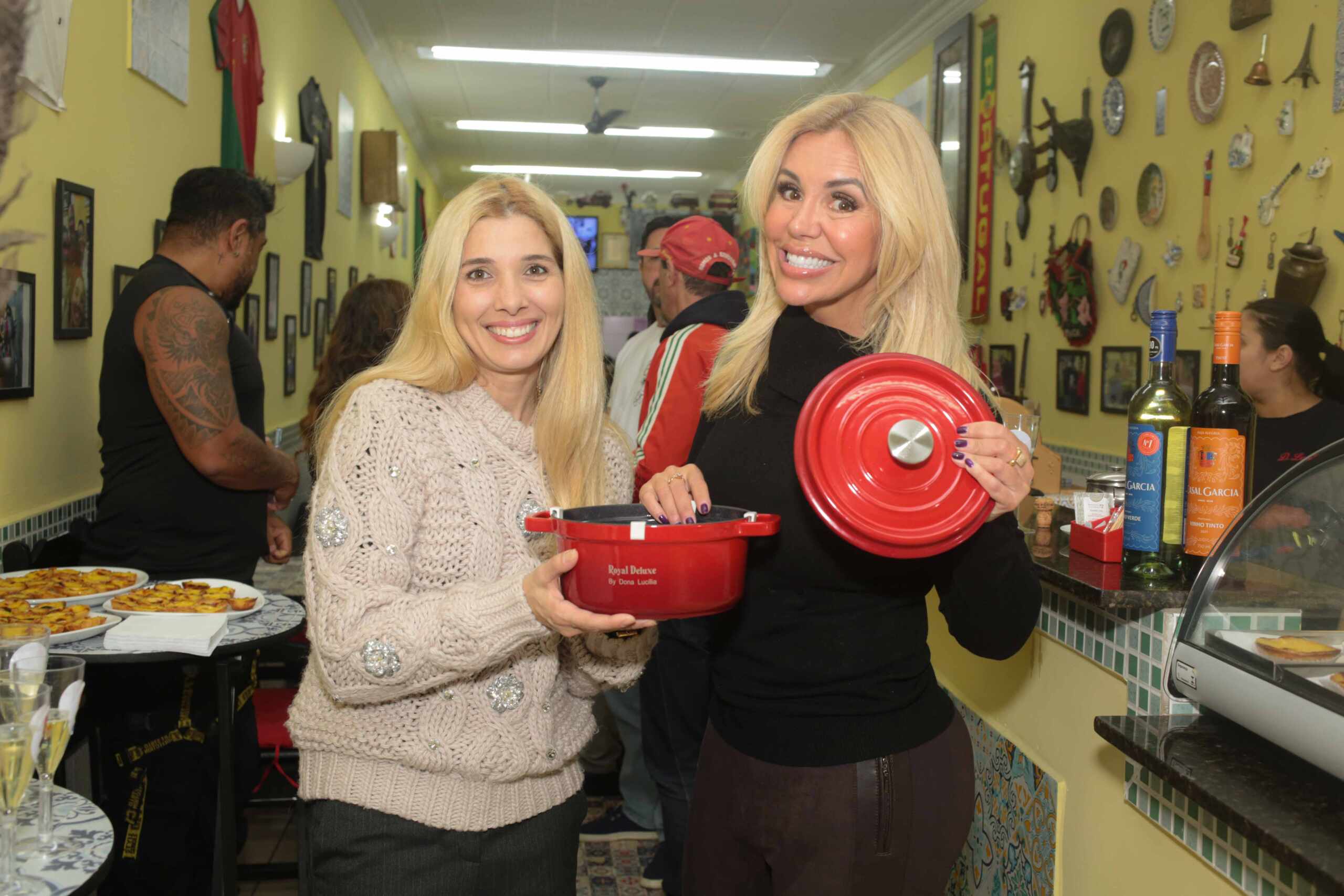 Renata Banhara retorna ao Brasil para evento de lançamento da Royal Deluxe em SP 27 Unknown scaled