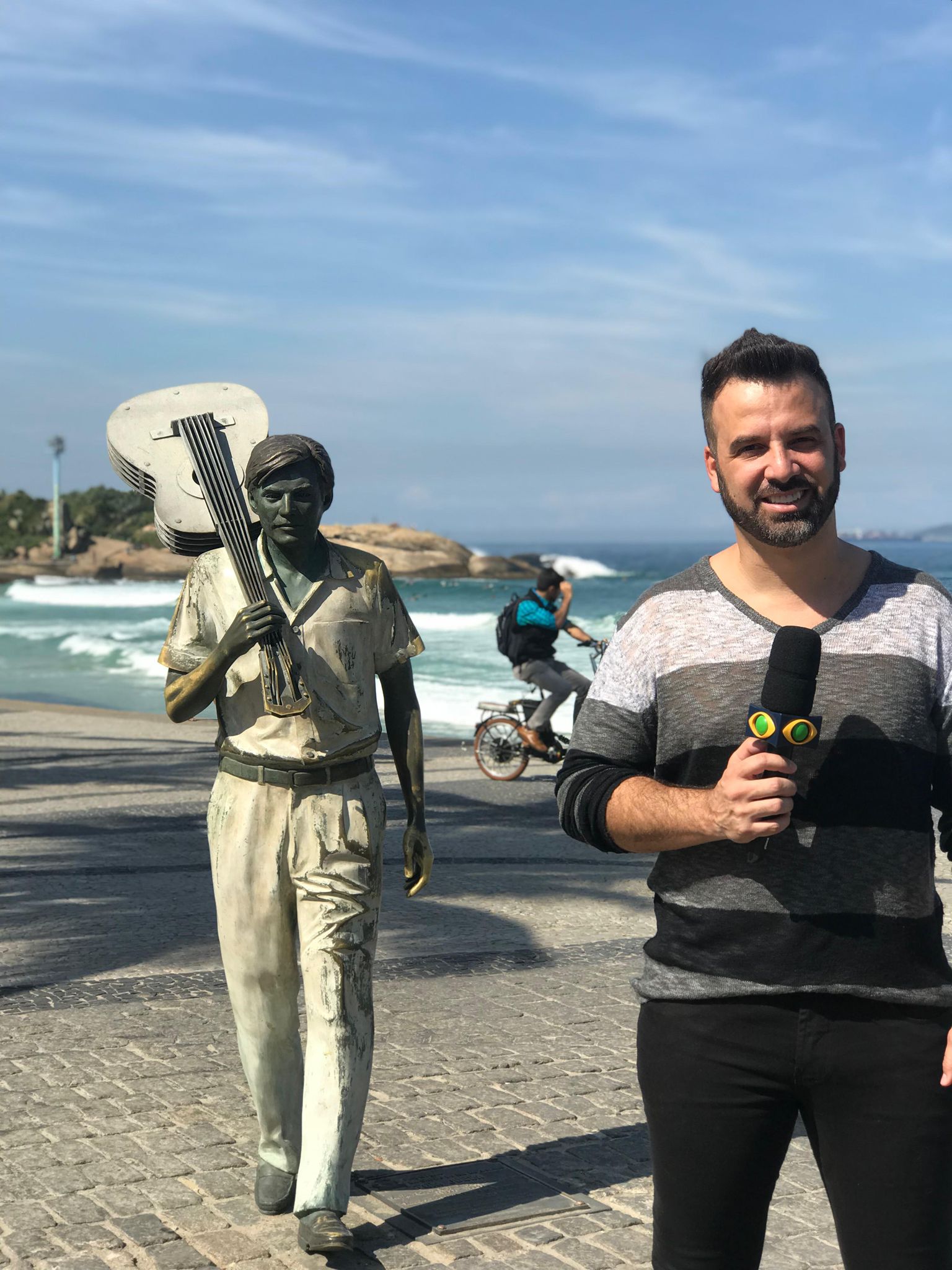 Gabriel Lima: o talentoso diretor agora brilha como apresentador na Band 13 WhatsApp Image 2025 07 26 at 13.58.38