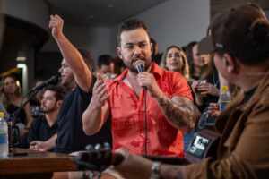 Matheus & Lorenzo gravam “Referências – Moda e Churrasco” em Chapadão do Sul