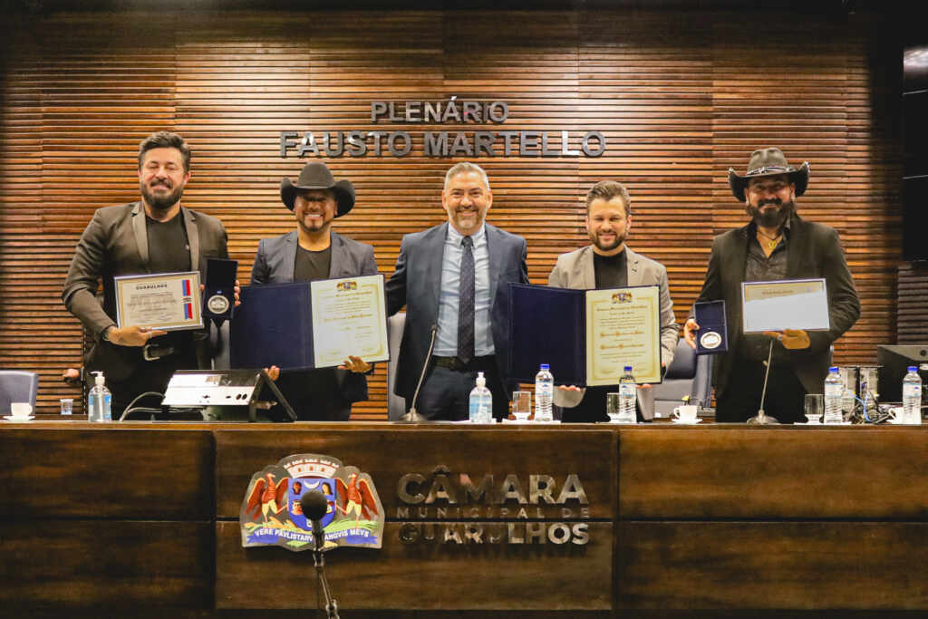 Traia Véia recebe título de cidadão guarulhense e celebra trajetória de sucesso CAPA 1
