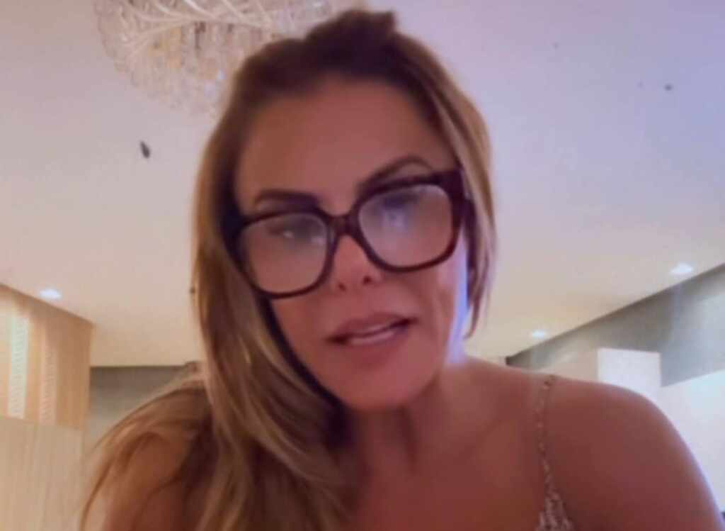 Poliana Rocha esclarece boatos de rivalidade com mãe de Virginia Fonseca Poliana Rocha se pronuncia após vídeo de Margareth Serrão