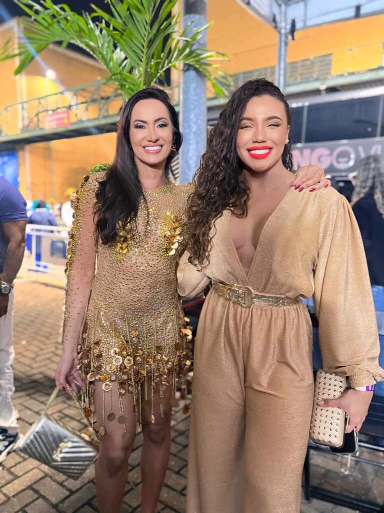 Vanessa e Evelyn Copia