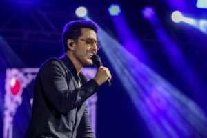 Kevi Jonny eterniza seus 10 anos de carreira em noite histórica no 10 Horas de Arrocha