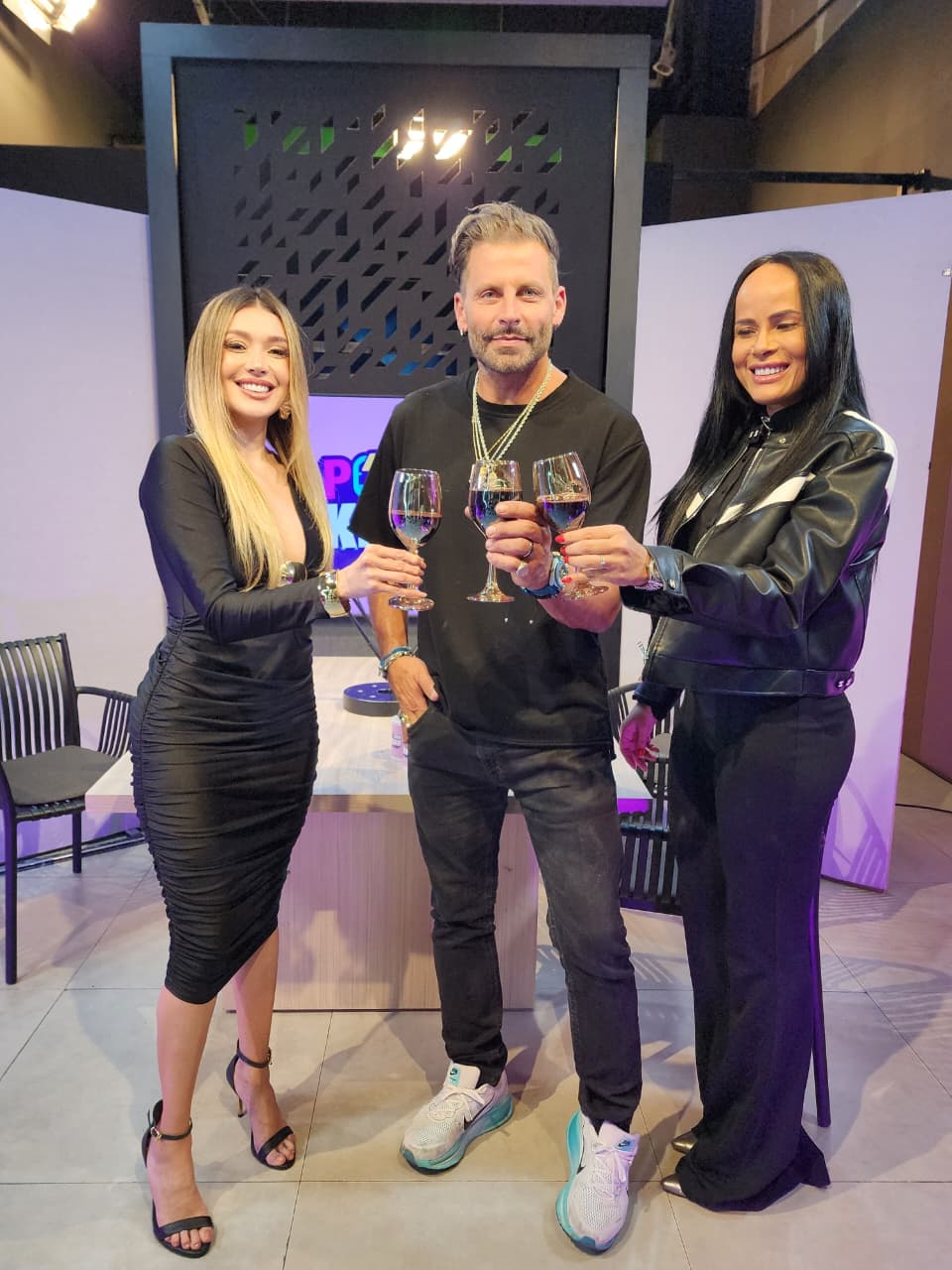 Henri Castelli e Joanne Anunciação são os convidados do novo episódio do Pod com Kerah! 17 WhatsApp Image 2025 08 20 at 13.12.24