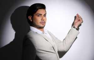 Empresário brasileiro do mercado adulto ganha destaque em revista internacional