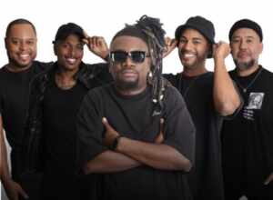 Grupo Nossa Onda celebra regravação de “A Distância” por Péricles