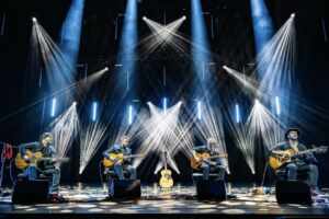 40 Fingers chega com releituras incríveis de clássicos do rock, pop e trilhas sonoras