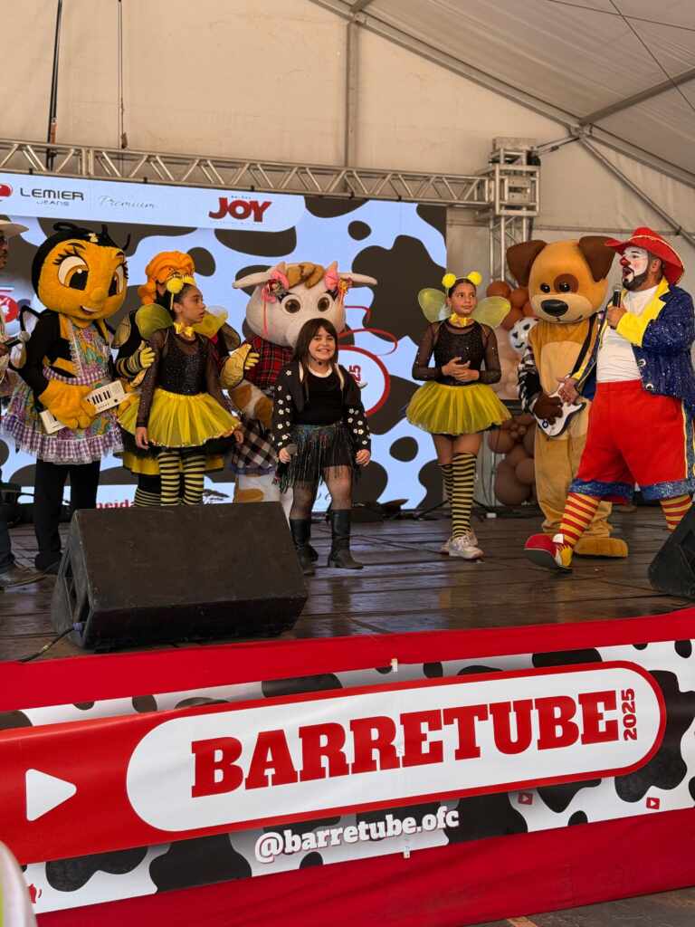 04fbbdeb 21a9 41bc a48f afefa5378ff7