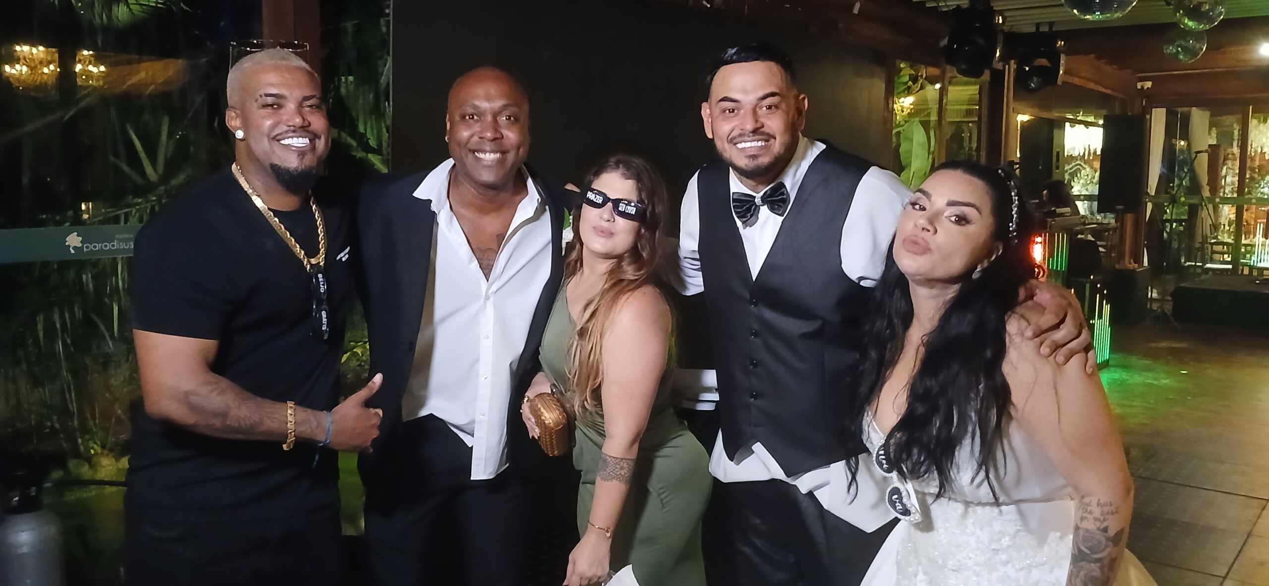 Emoção marca união de Cacau Júnior e Ellis em cerimônia luxuosa no Rio 23 1000733974 scaled