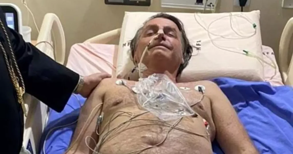 Bolsonaro é diagnosticado com anemia e pneumonia, alerta que quadro grave pode ser fatal Bolsonaro é diagnosticado com anemia e pneumonia; médico alerta para risco de complicações
