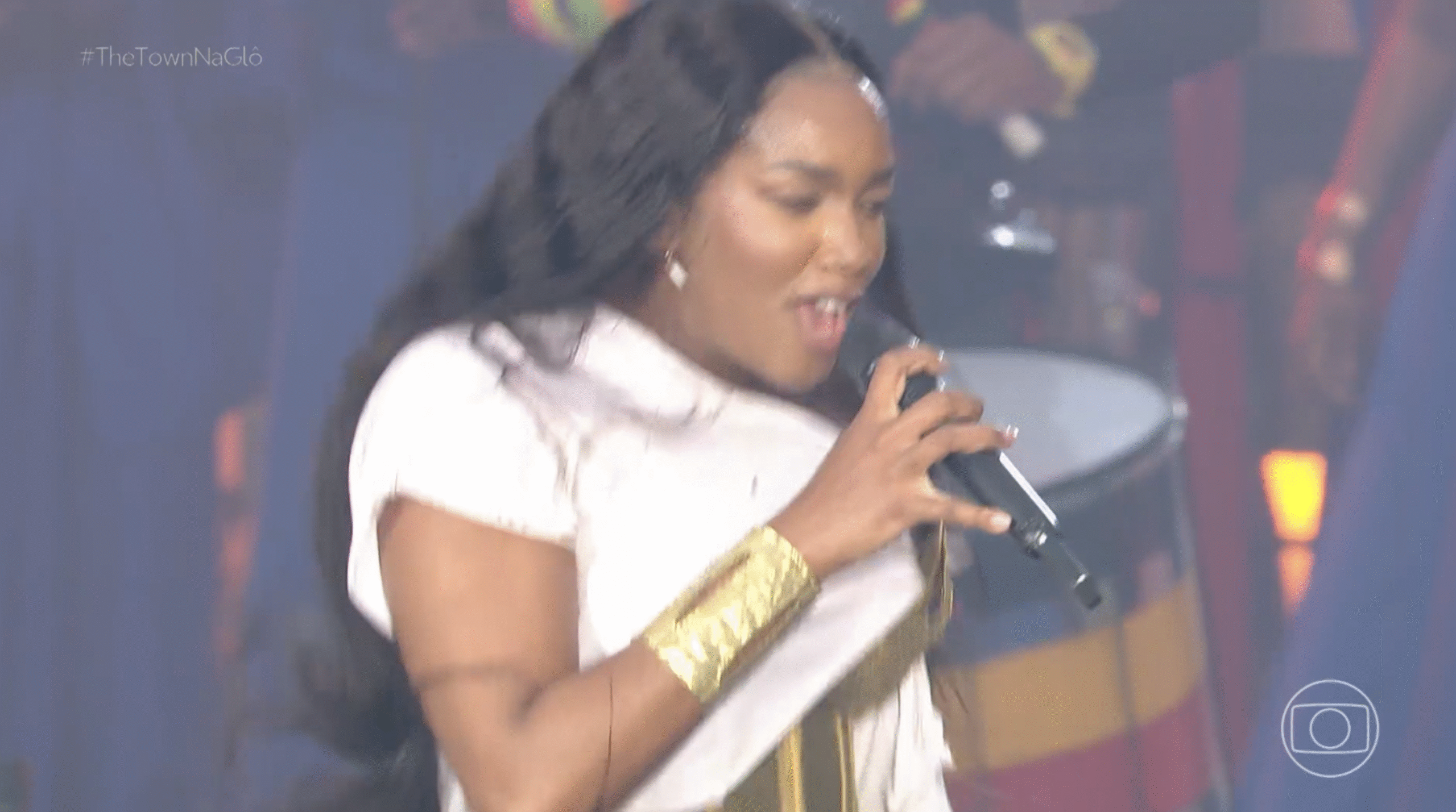 Iza emociona fãs com show grandioso no The Town 2025 em São Paulo 16 Captura de Tela 2025 09 15 as 00.12.14 scaled