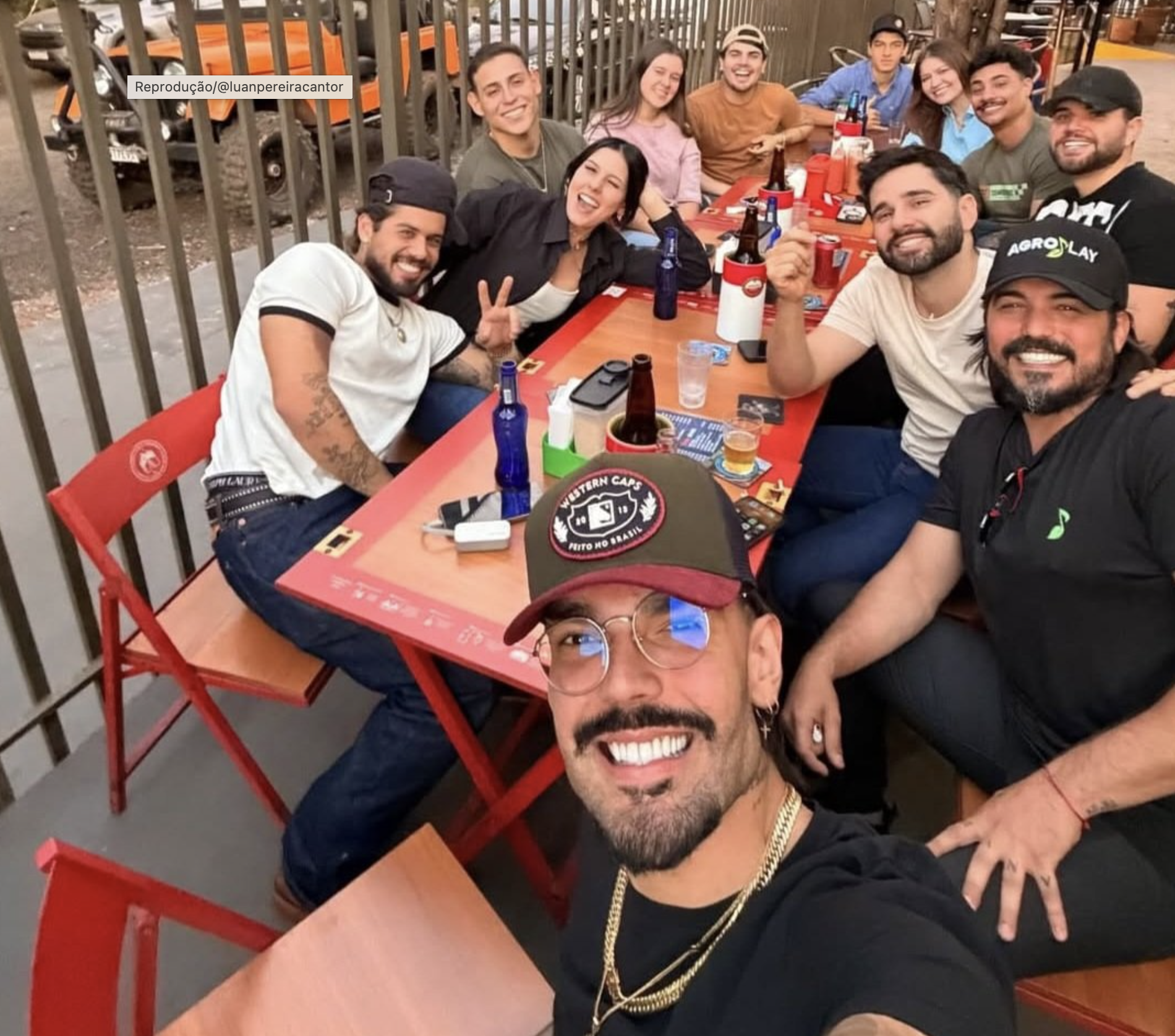 Zé Felipe e Ana Castela curtem resenha sertaneja em Londrina com clima de intimidade 10 Zé Felipe e Ana Castela curtem resenha sertaneja em Londrina com clima de intimidade