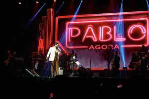 Pablo faz estreia emocionante no Espaço Unimed e leva público ao delírio em São Paulo