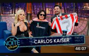 Carlos Kaiser e Rosana Menezes no The Noite