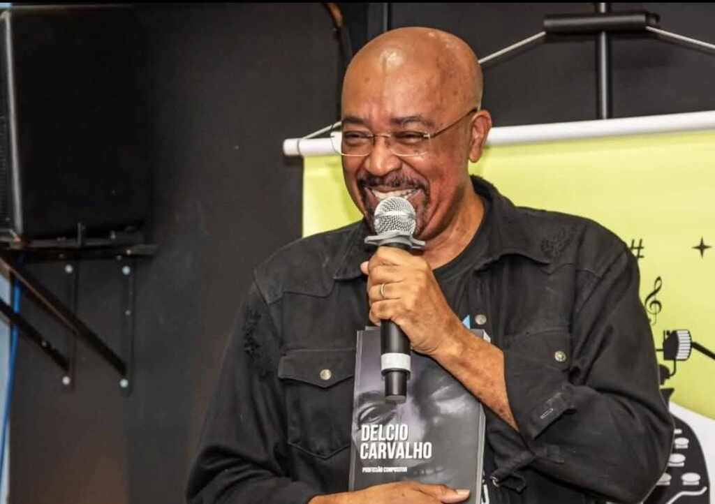 Lançamento do Livro “Delcio Carvalho : Profissão Compositor” no RJ IMG 20250905 WA0587