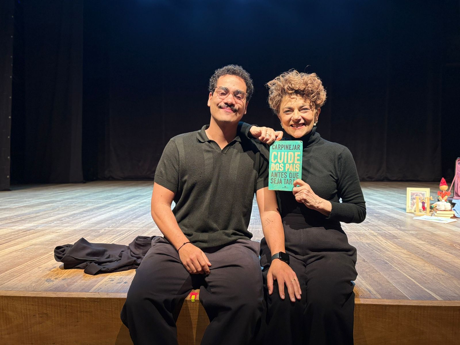 Vânia de Brito encerra temporada de “Antes que Seja Tarde” com grande sucesso no Rio 6 IMG 20250912 WA0035