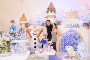 Carol Borba celebra os 3 anos da filha Diana com festa temática de Frozen