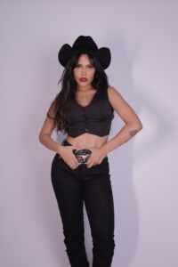 Flay lança “Desvio de Caráter”, faixa sobre o conflito entre a razão e o desejo