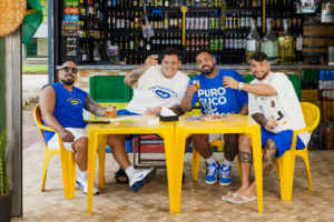 É o pagode no topo: Menos é Mais conquista TOP 1 e 2 no país com ‘Molho’