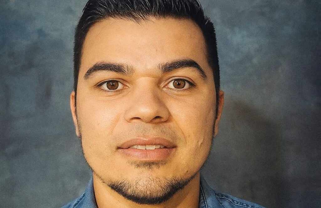 João Batista cria inovações que prometem revolucionar a segurança em escadas rolantes e elevadores PHOTO 2025 09 22 11 46 57