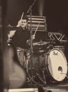 Dia do baterista: brasileiro indicado ao Grammy Latino fala sobre o futuro na era digital