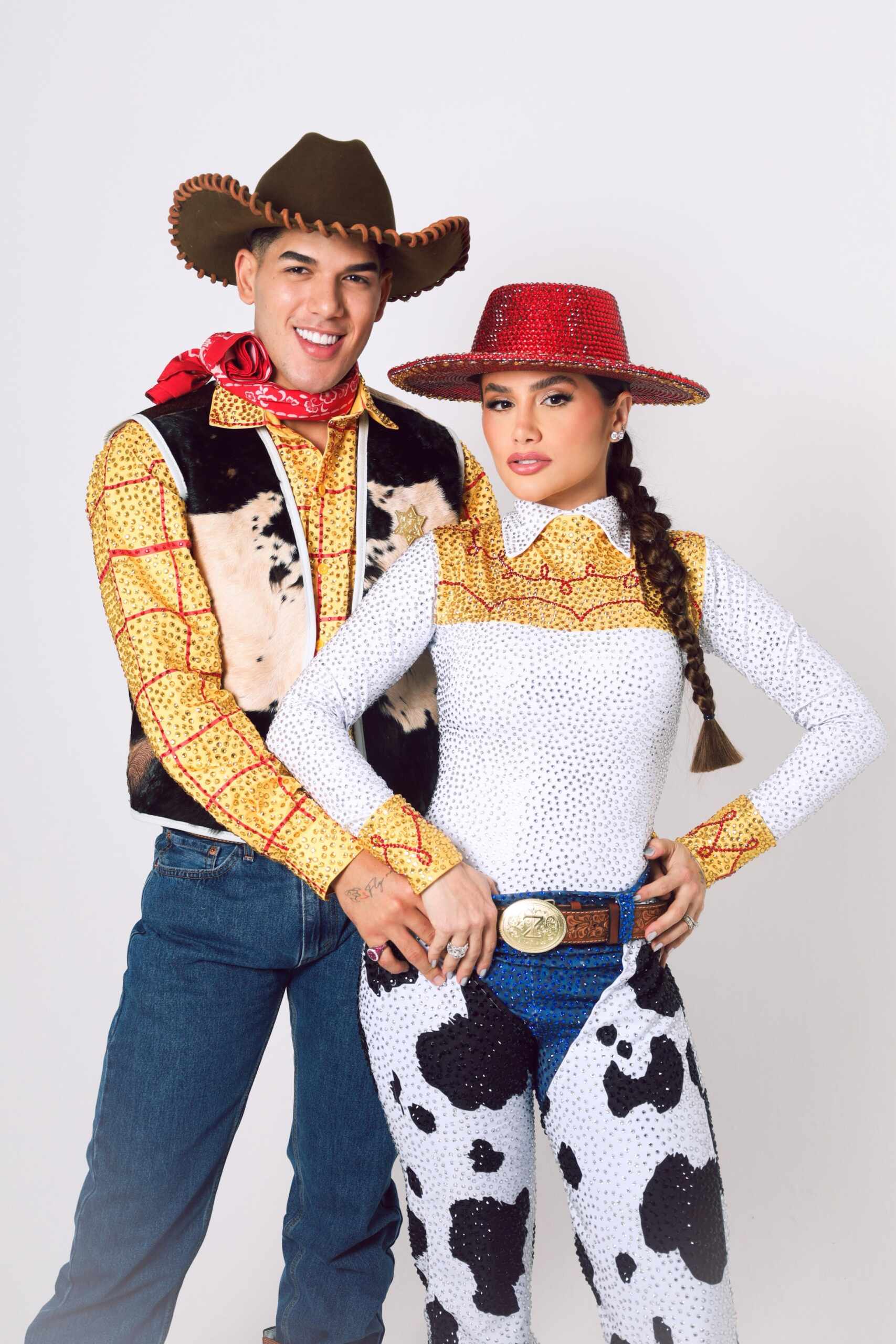 Zé Vaqueiro, Aviões Fantasy, Woody, Toy Story, Xand Avião, forró, música nordestina, festa à fantasia, show, entretenimento, Brasil - Foto: TextoMaisIdeias