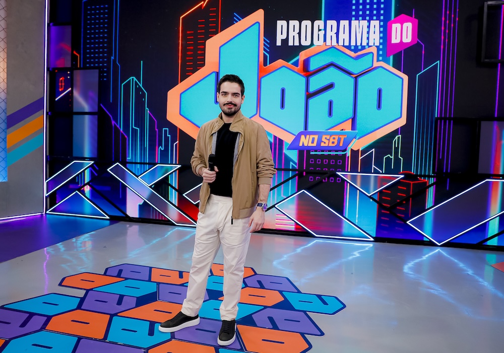 Duelo de Gerações e viagem a Dubai marcam o Programa do João deste sábado (04) Programa do João - Crédito da Foto: Lourival Ribeiro / SBT