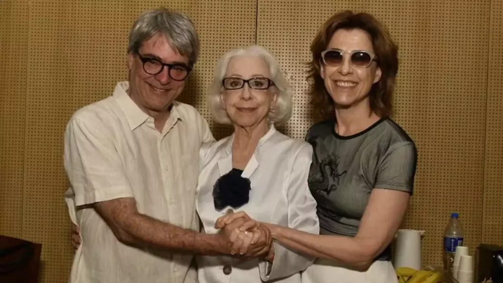 Fernanda Montenegro celebra 96 anos ao lado dos filhos e netos Festa! Fernanda Montenegro celebra 96 anos ao lado dos filhos e netos / Divulgação/Cristina Granato