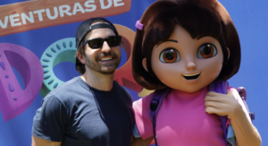 Thales Bretas leva filhos ao Parque Arvorar, em Dia das Crianças especial com Dora