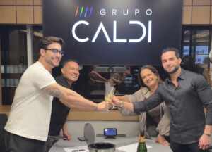 EME oficializa parceria entre Grupo Caldi e Duettos Music em evento exclusivo em São Paulo