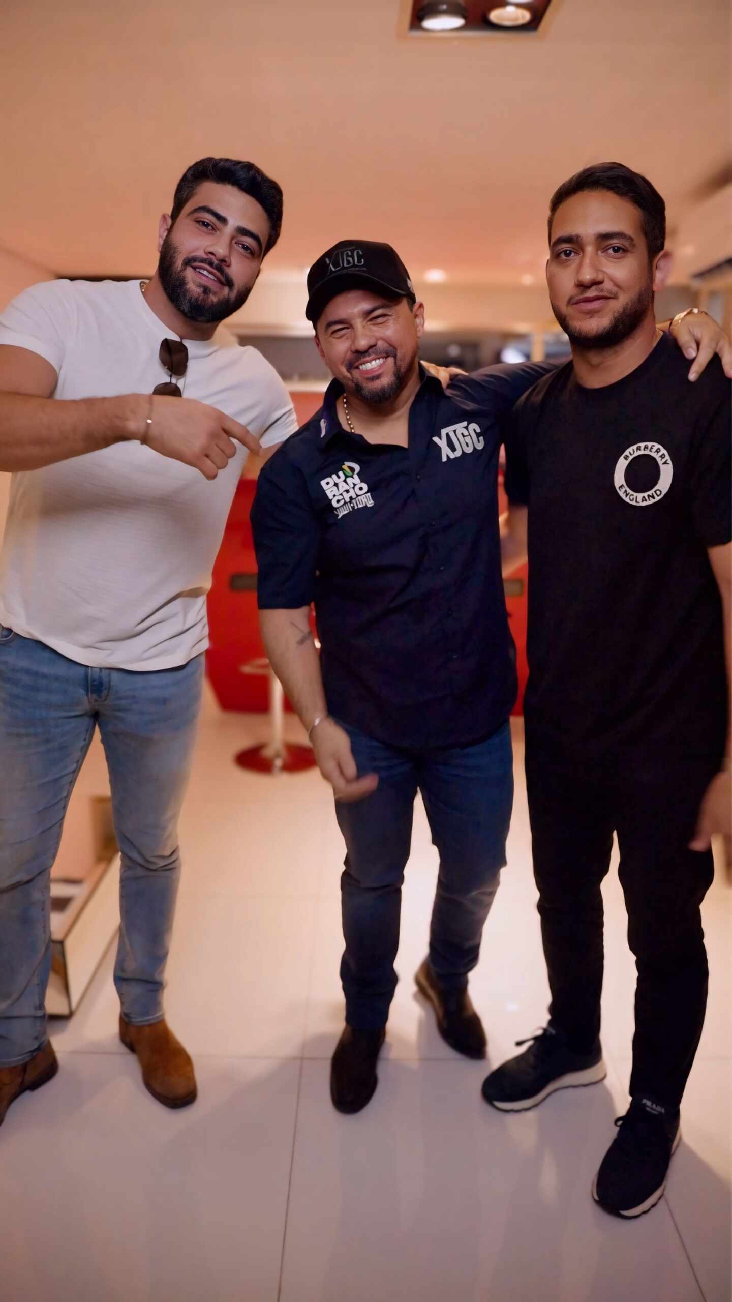 Henrique & Juliano e Xand Avião dão show no entretenimento e nos negócios - Foto: Texto