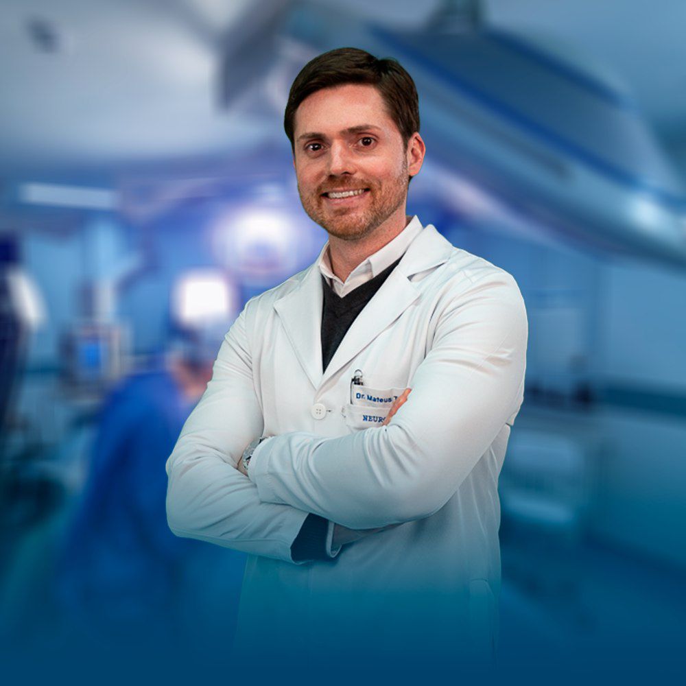 Famosos que fizeram cirúrgia de coluna: saiba quando há indicação do procedimento cirúrgico 15 Imagem do Corpo Mateus Tomaz