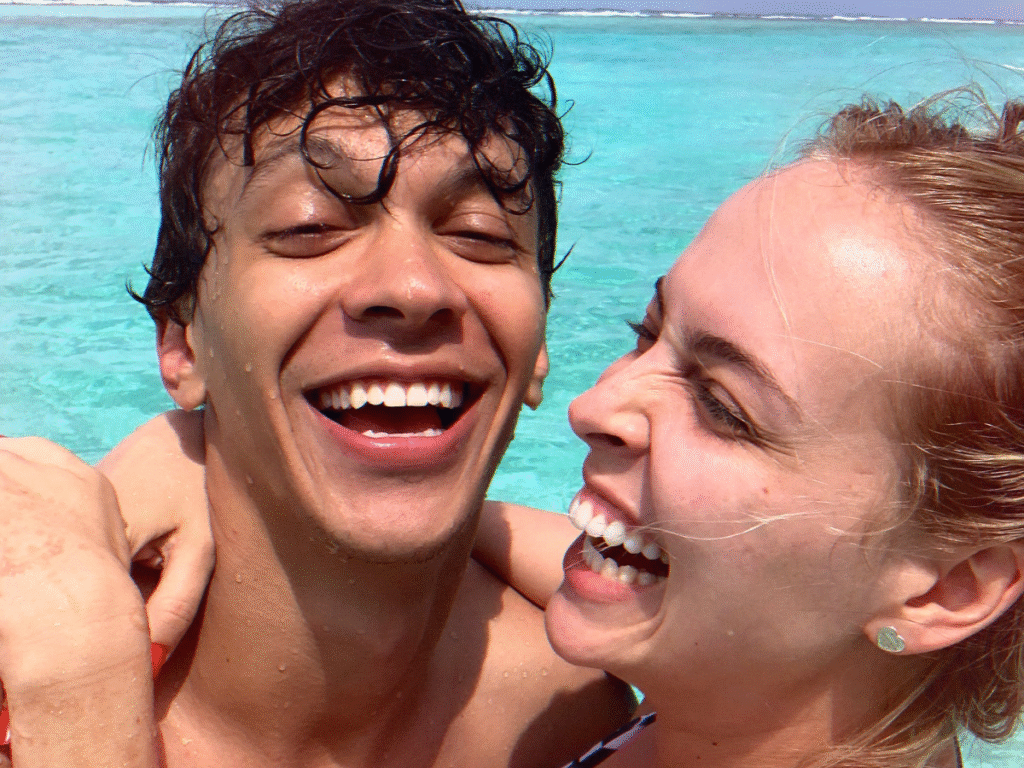 Júlio Cocielo anuncia fim do casamento com Tata Estaniecki após sete anos juntos Reprodução/@cocielo