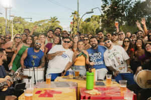 Menos é Mais e Simone Mendes fazem história com o hit “P do Pecado”