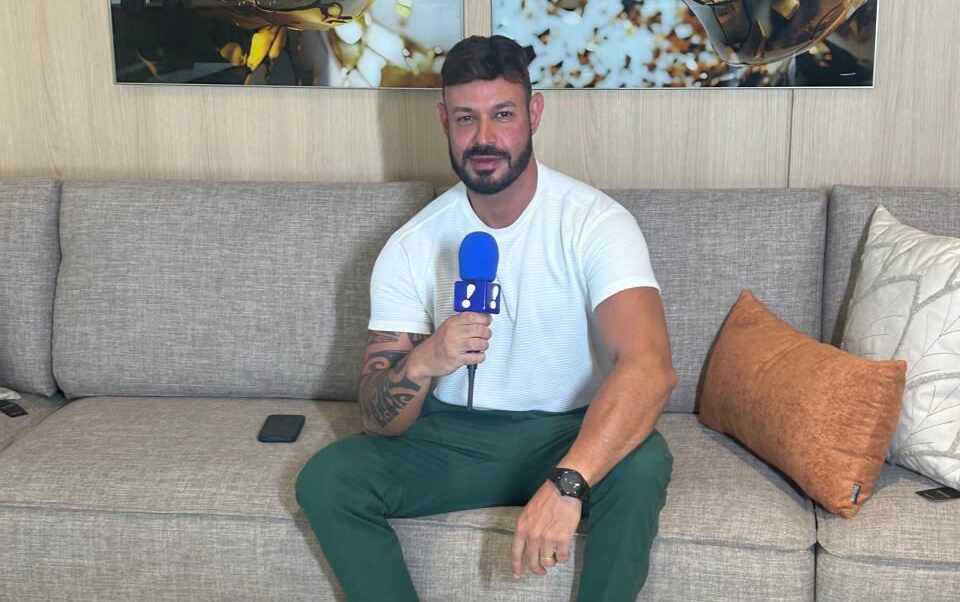 Thiago Reghini mostra bastidores exclusivos da edição especial do programa “Conectado” Thiago Reghini revela bastidores para a estreia do novo programa “Conectado” na RedeTV