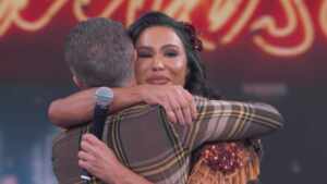 Gracyanne Barbosa mostra diferença nas pernas após cirurgia e desabafa sobre recuperação