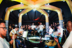 Com ingressos esgotados, Sambalove estreia a label ‘Sambaê’ na Casa Maria