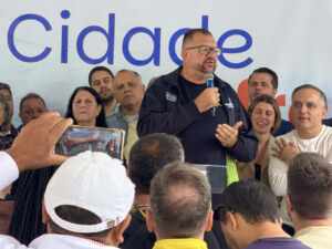 Fran Silva comemora anúncio da construção de mais de mil moradias no Jardim Cláudia